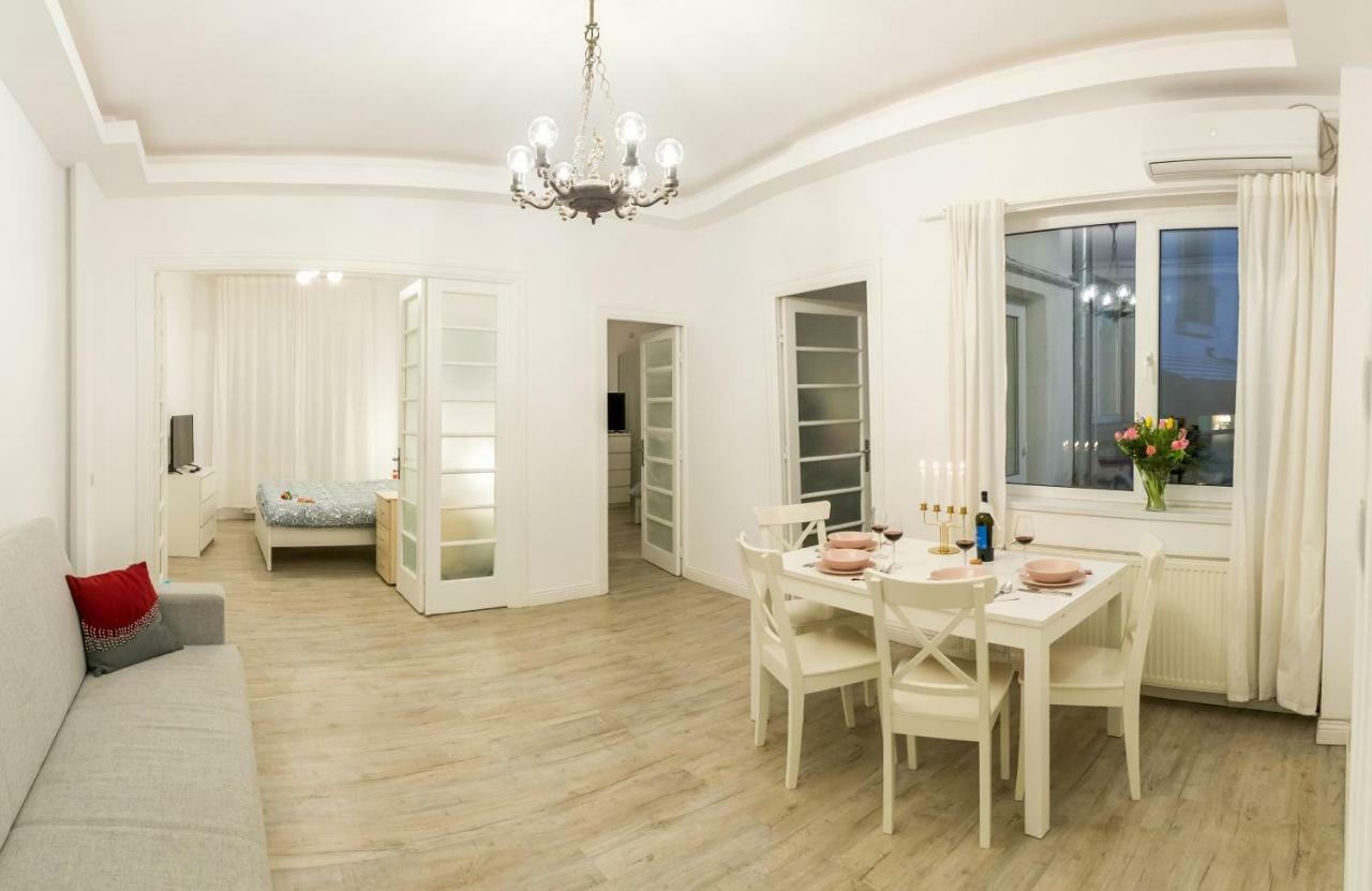 White Nights Of Old Town Bucharest Apartment Luaran gambar