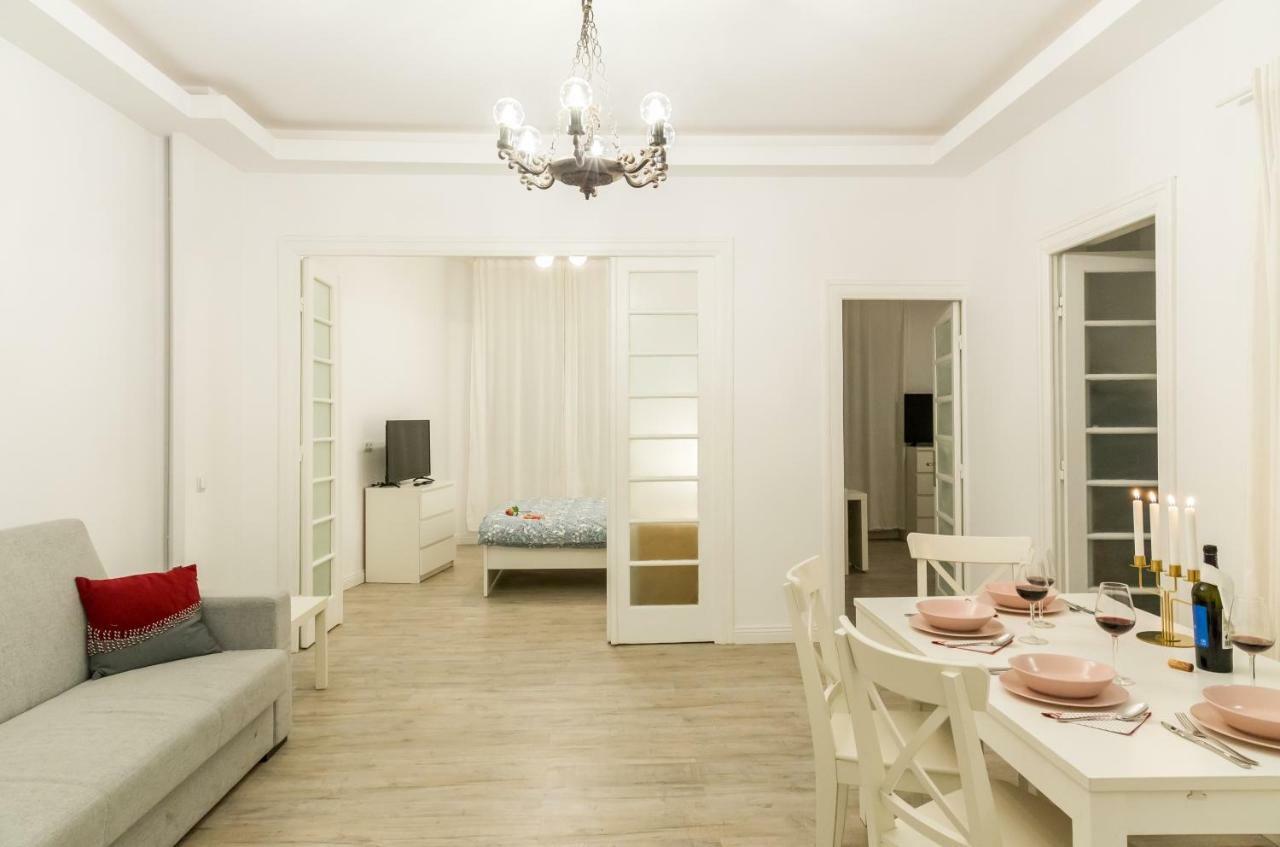 White Nights Of Old Town Bucharest Apartment Luaran gambar