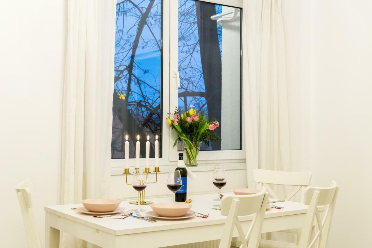 White Nights Of Old Town Bucharest Apartment Luaran gambar